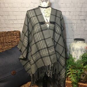 Gray plaid blanket wrap